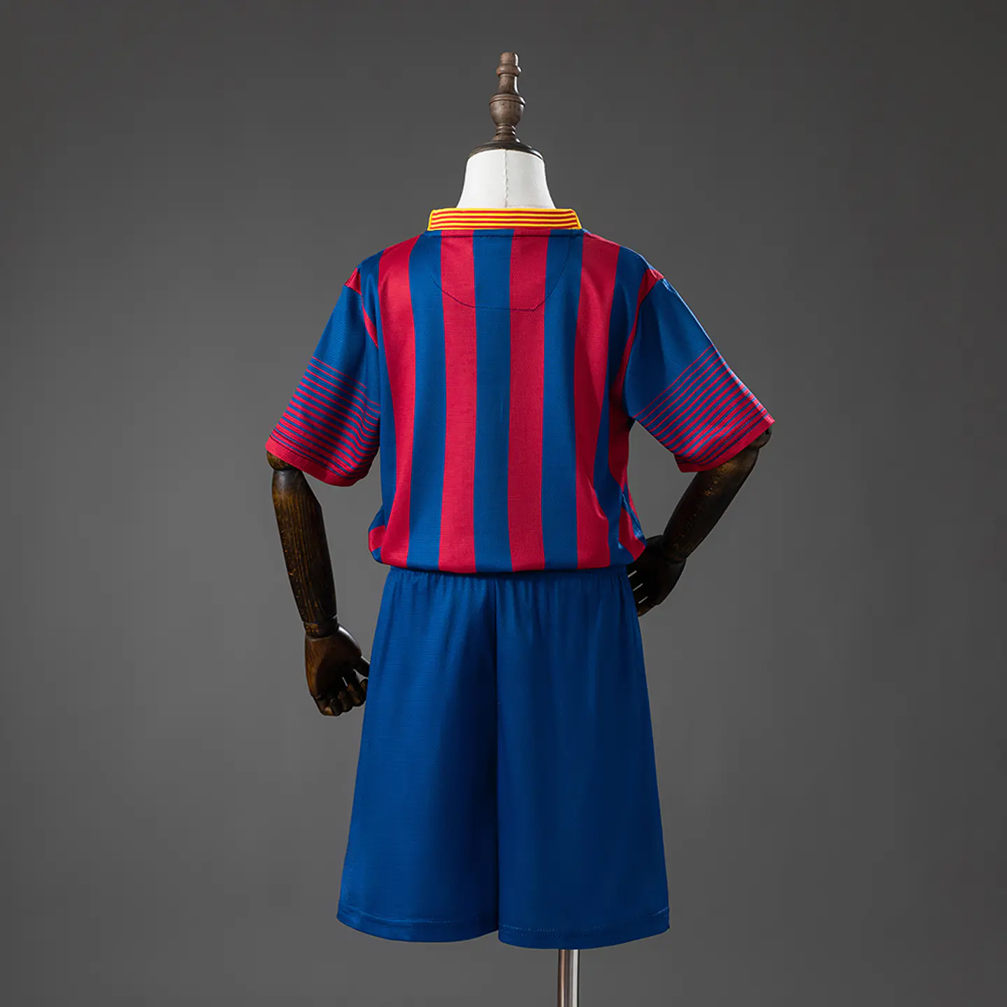 2013-14 Barcelona Home Kids Kit 2