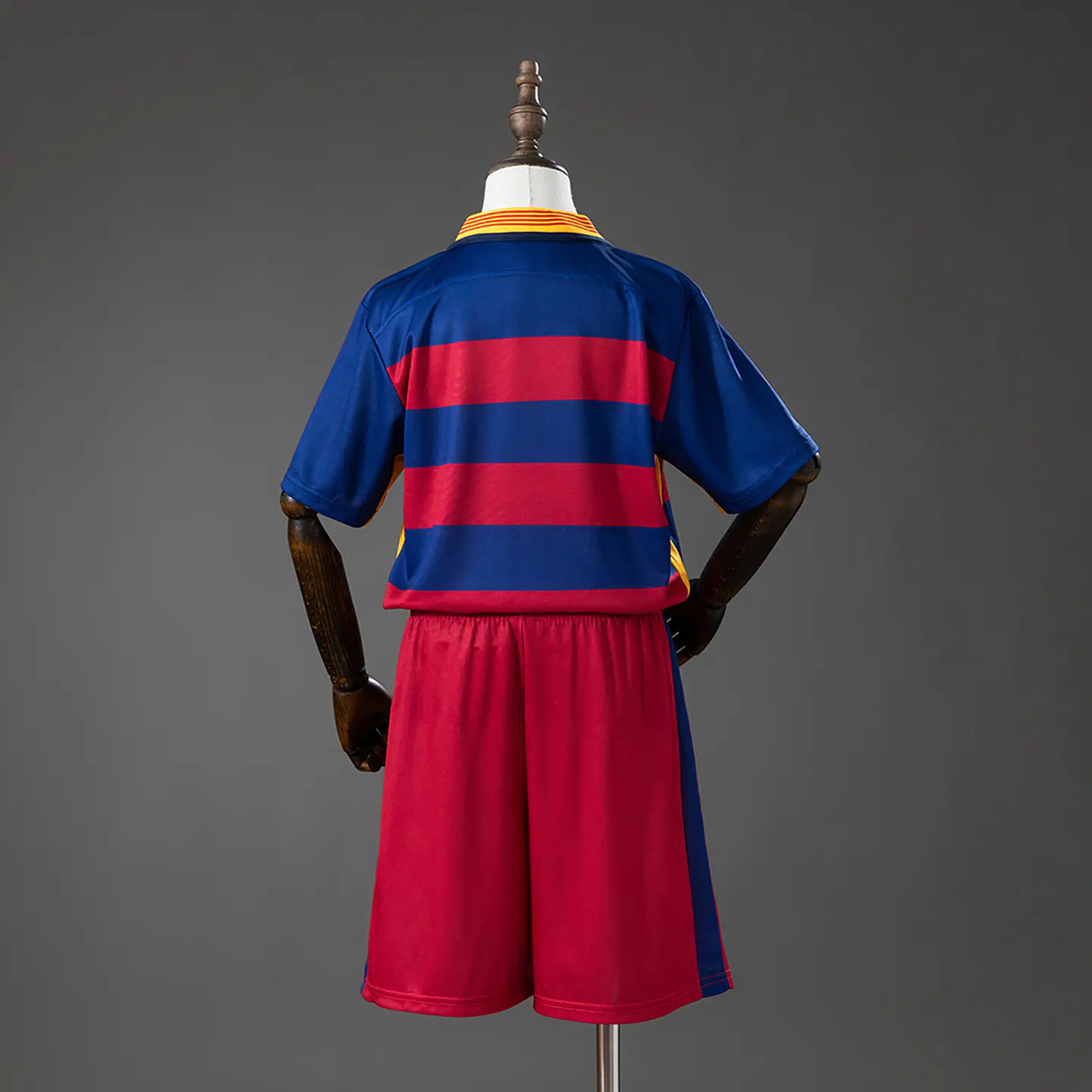 2015-16 Barcelona Home Kids Kit 2