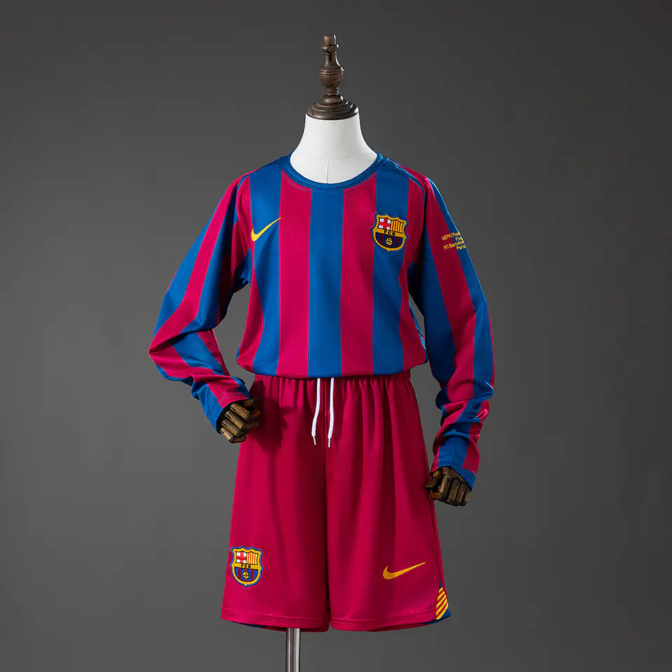 2005-06 Barcelona Home Long Sleeve Kids Kit 1