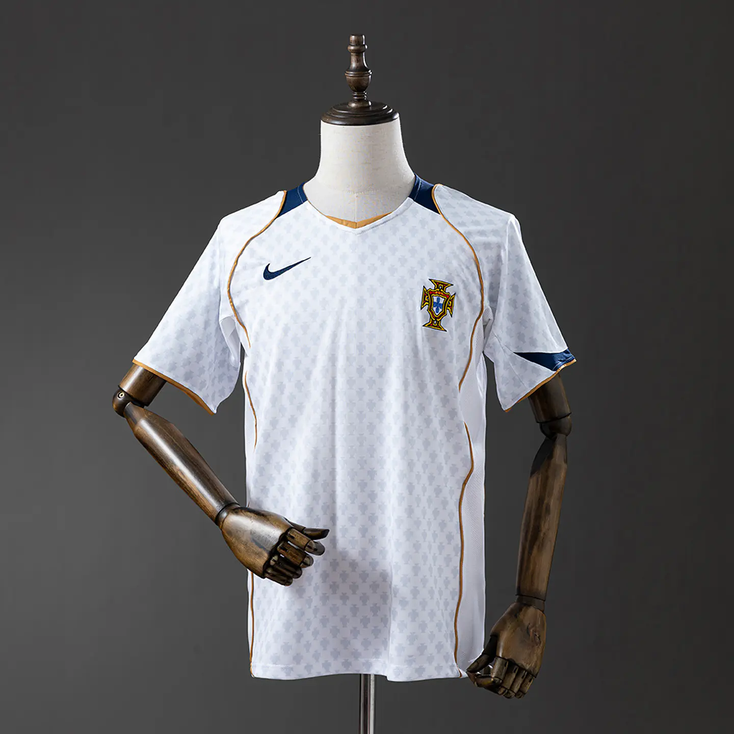 2004 Portugal Away Jersey 1