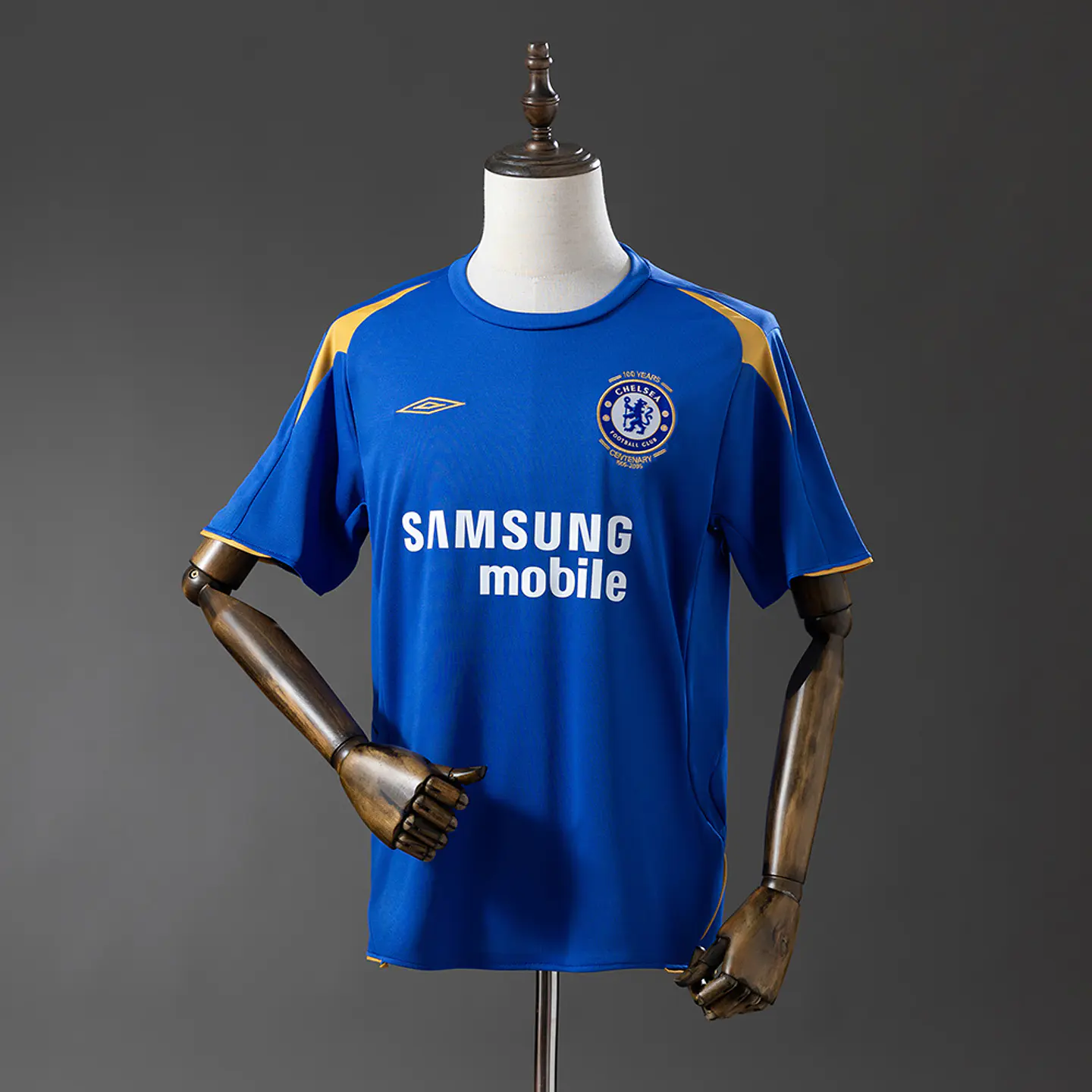2005-06 Chelsea Home Jersey 1