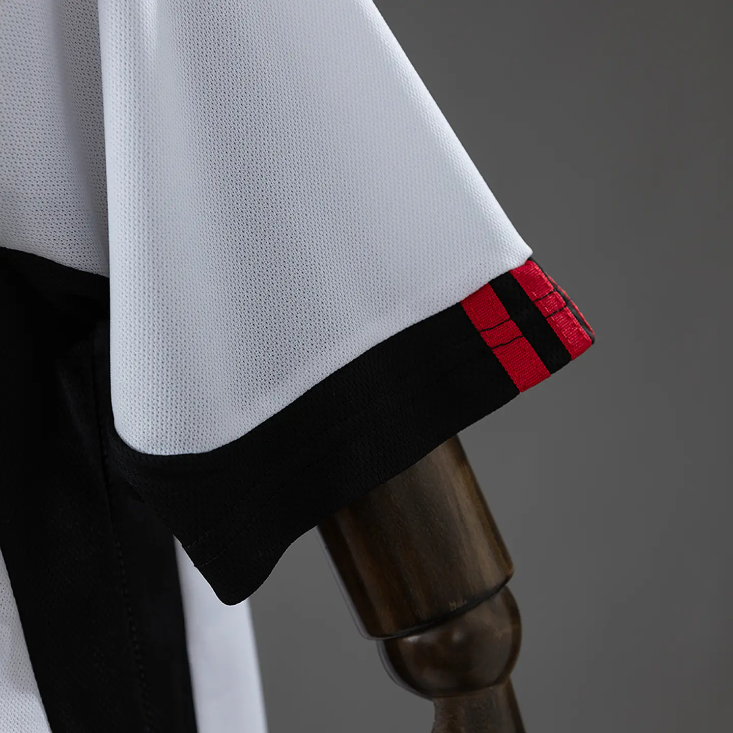 2001-02 Fulham Home Jersey 4