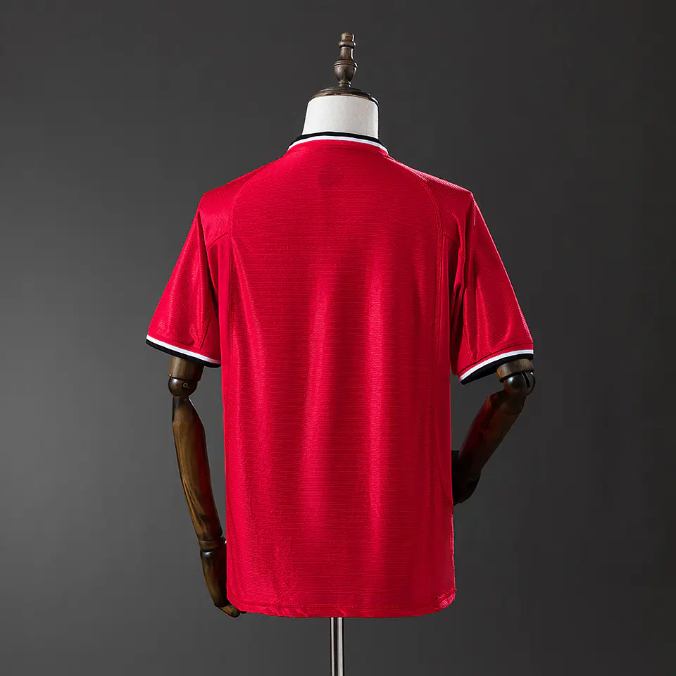 2000-02 Manchester United Home Jersey 2
