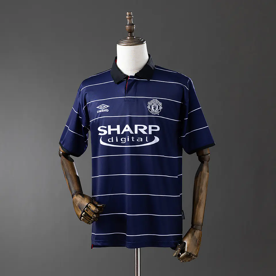 1999-00 Manchester United Away Jersey 1