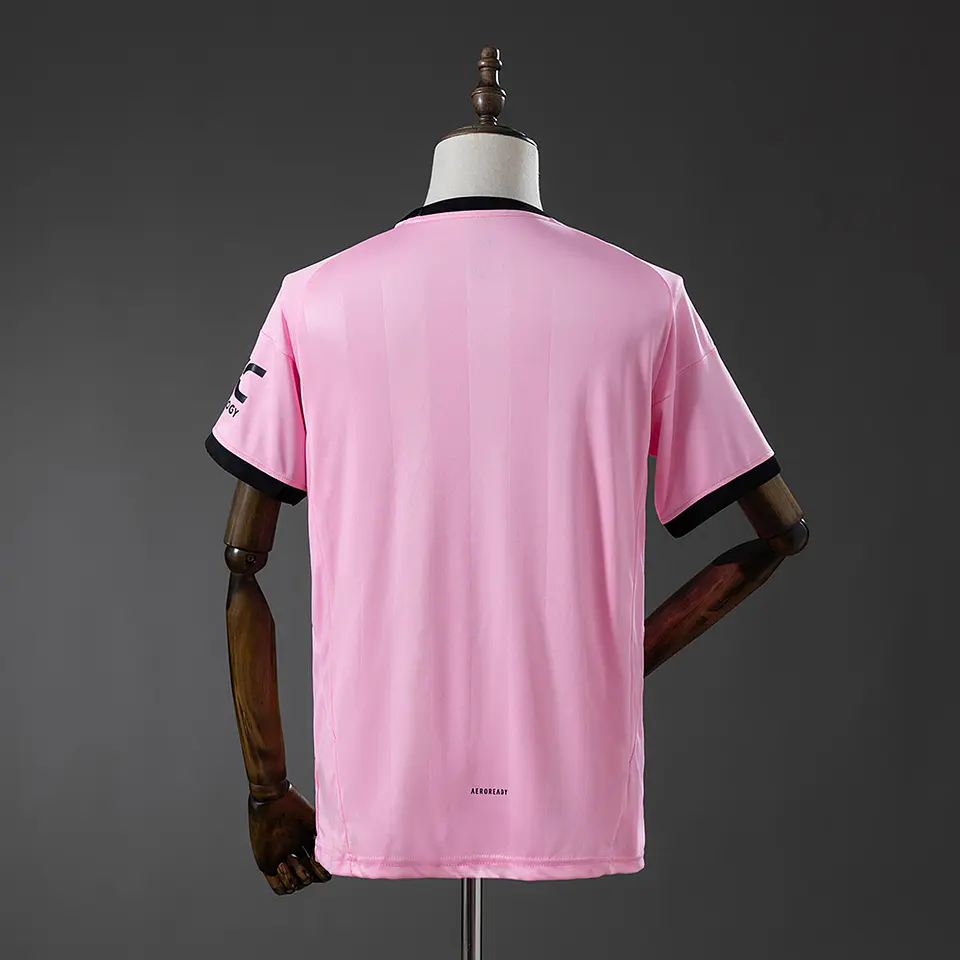2025-26 Manchester United Pink Goalkeeper Jersey 2