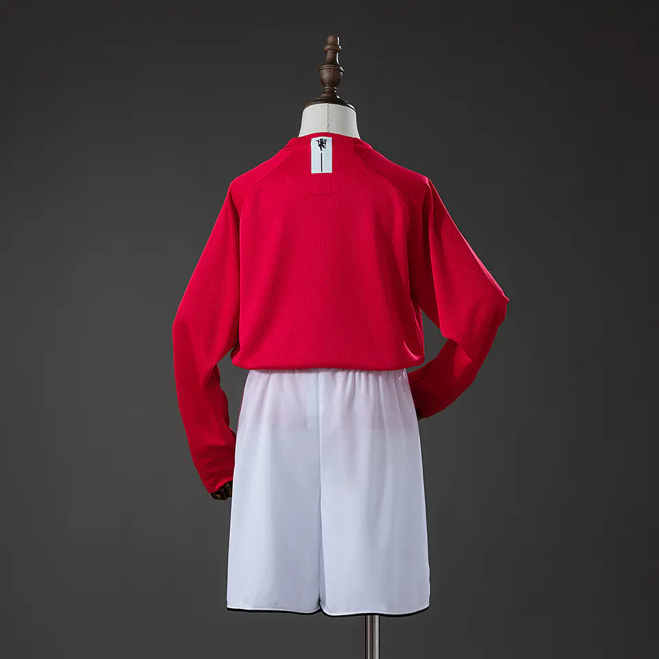 2007-08 Manchester United Home Long Sleeve Kids Kit 2