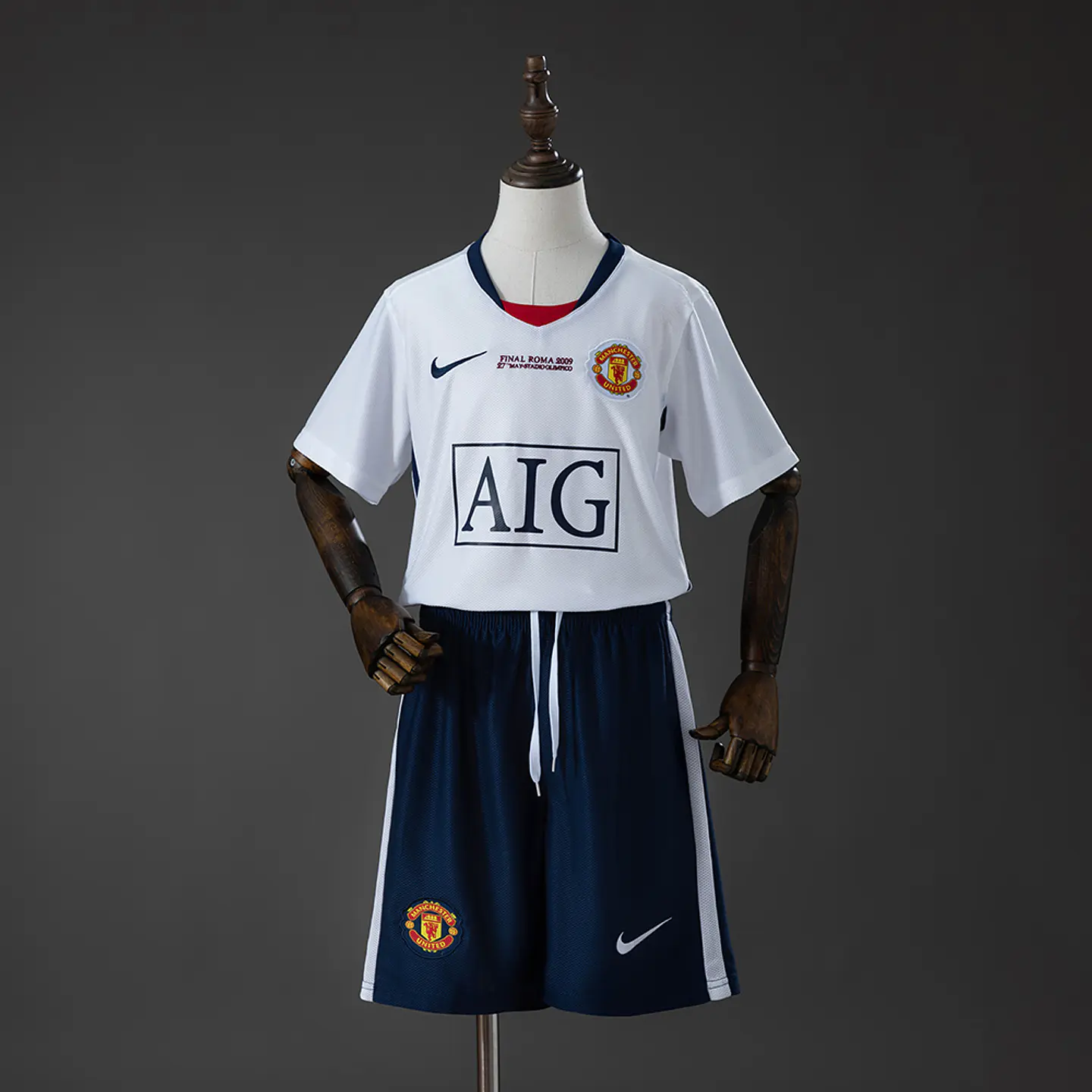 2008-09 Manchester United Away Kids Kit 1