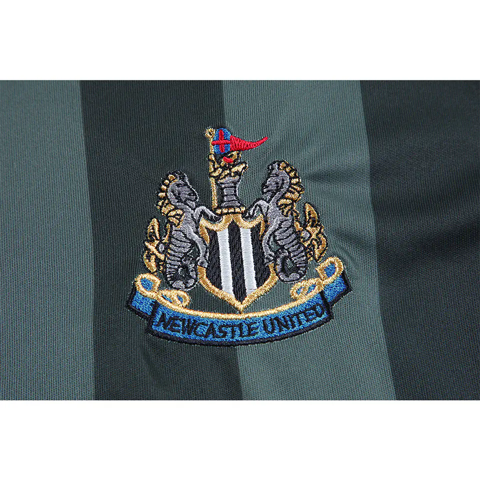 2005-06 Newcastle Away Jersey 3