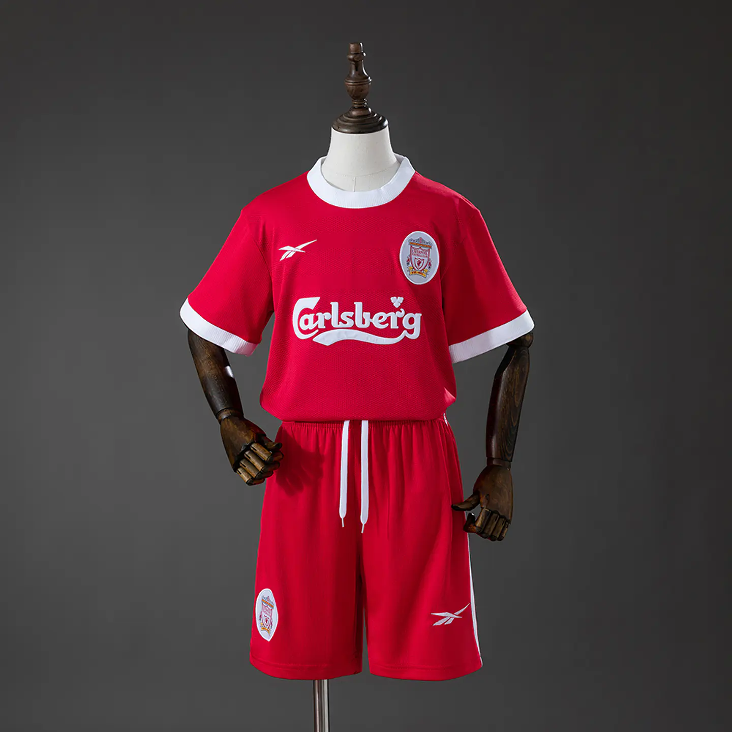 1998-00 Liverpool Home Kids Kit 1