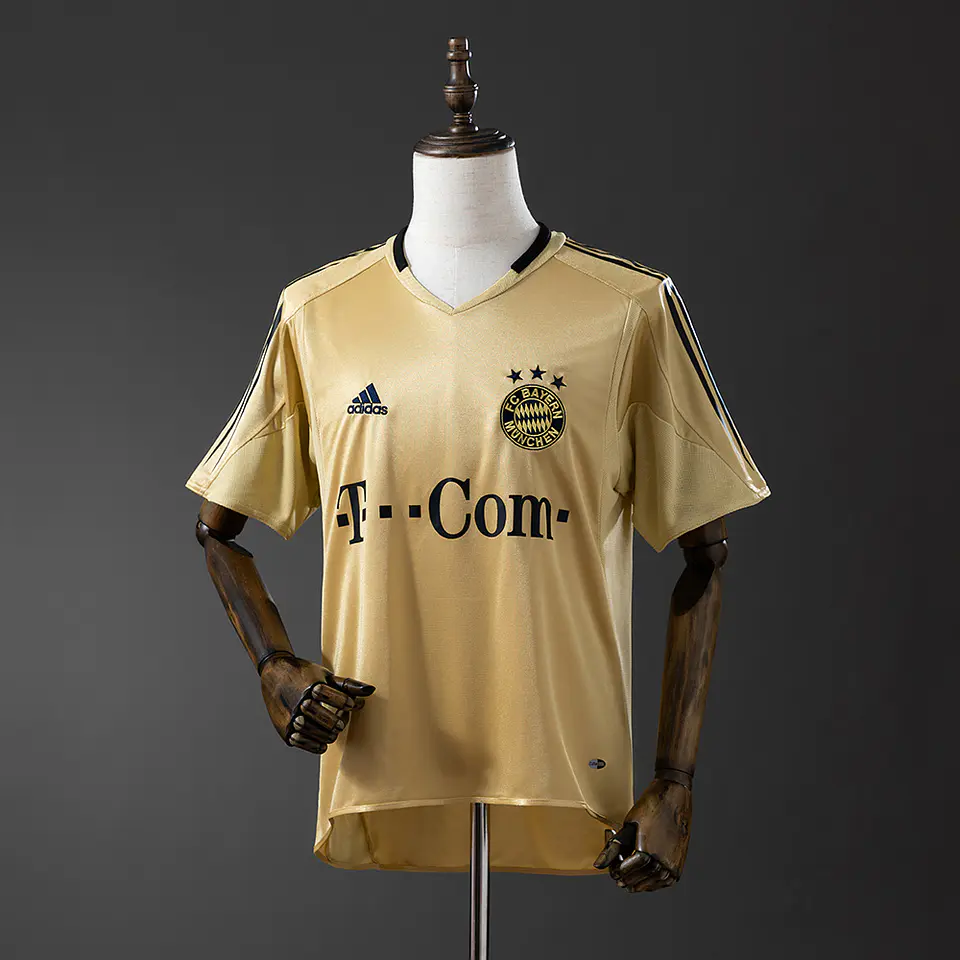 2004-06 Bayern Munich Away Jersey 1