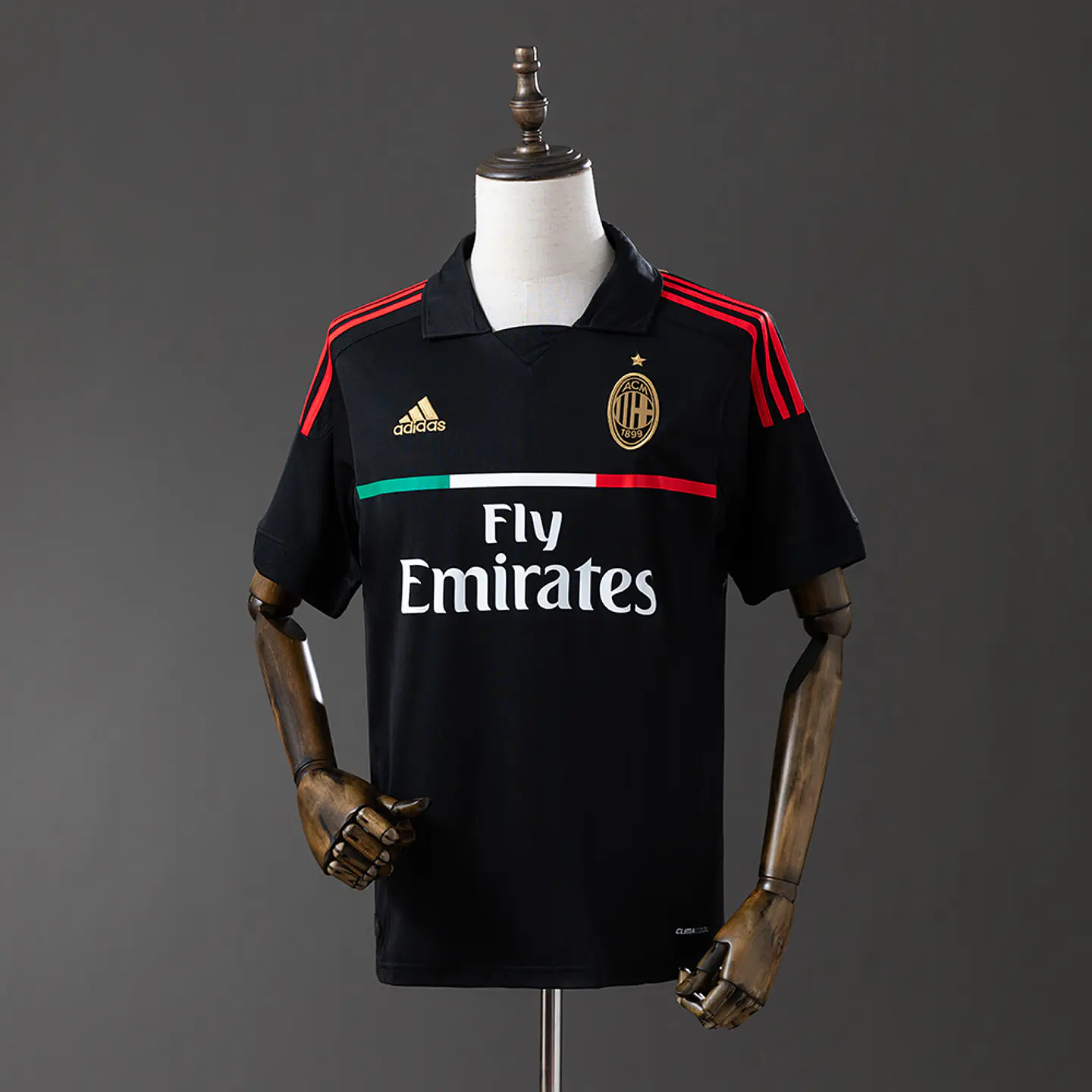 2011-12 AC Milan Third Jersey 1