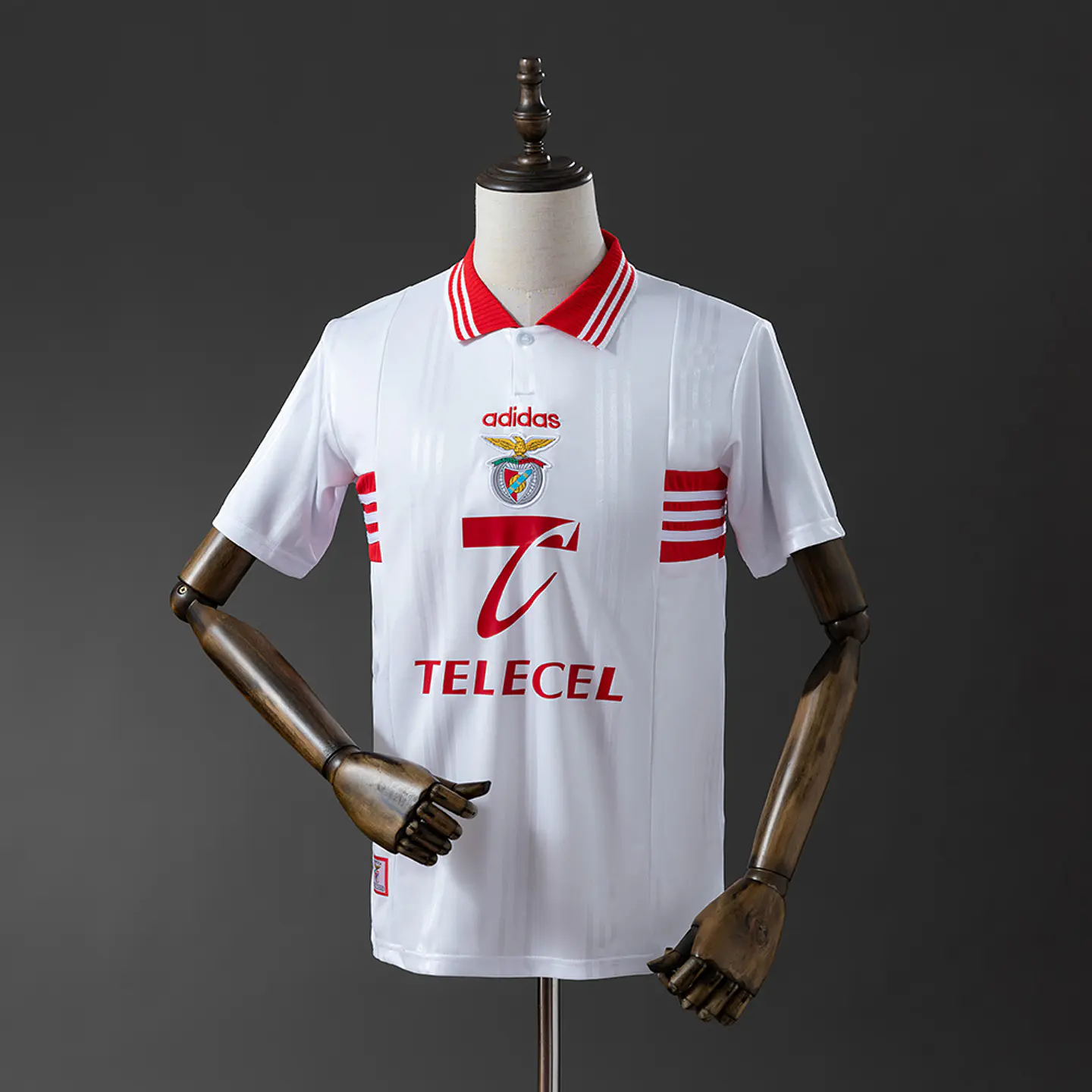 1997-98 Benfica European Away Jersey 1