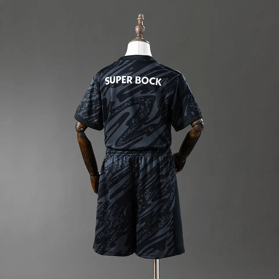 2025-26 Sporting Lisbon Black Goalkeeper Kids Kit 2