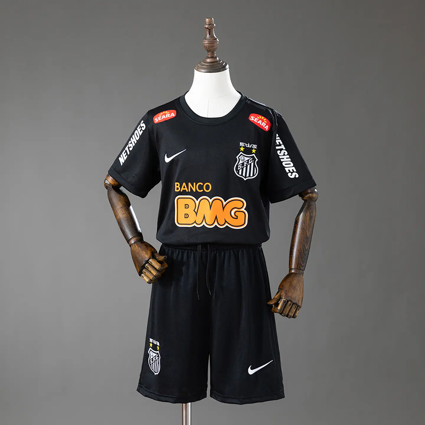 2012 Santos Black Kids Kit 1