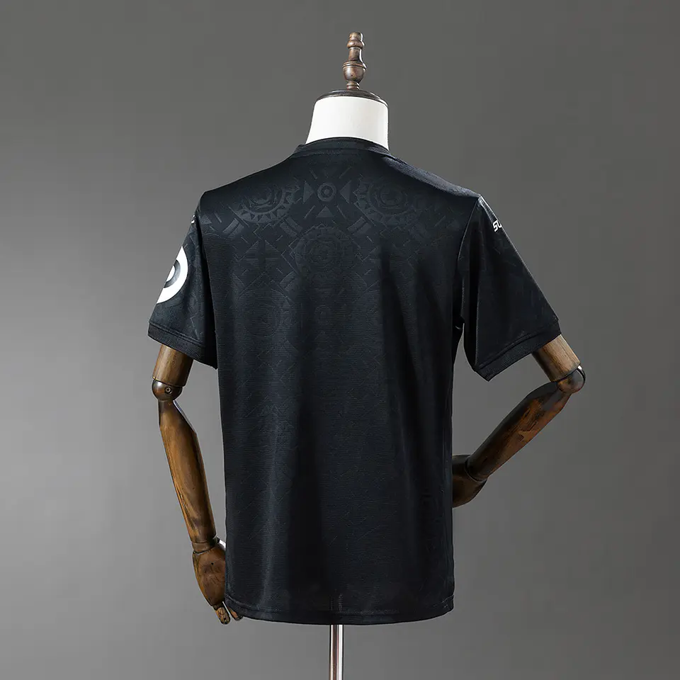 2025-26 Wolverhampton Wanderers Black Goalkeeper Jersey 2