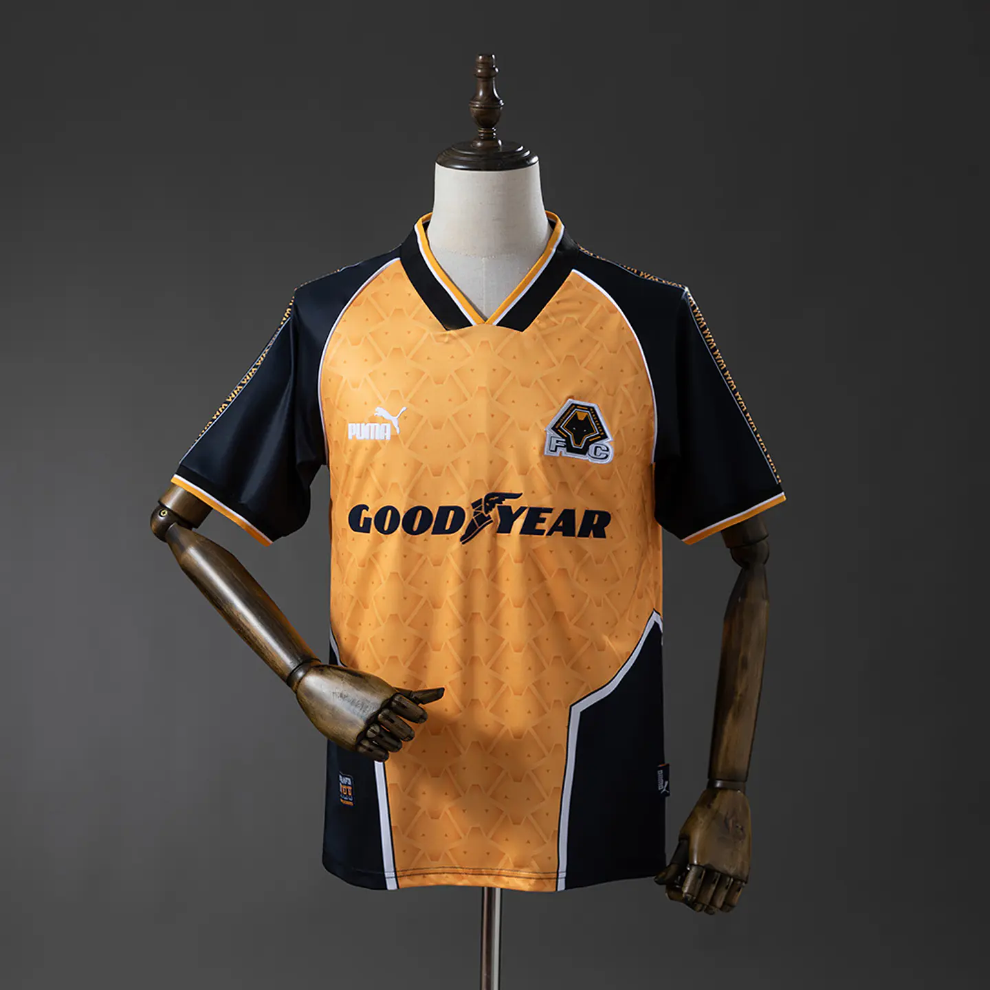 1996-98 Wolverhampton Wanderers Home Jersey 1