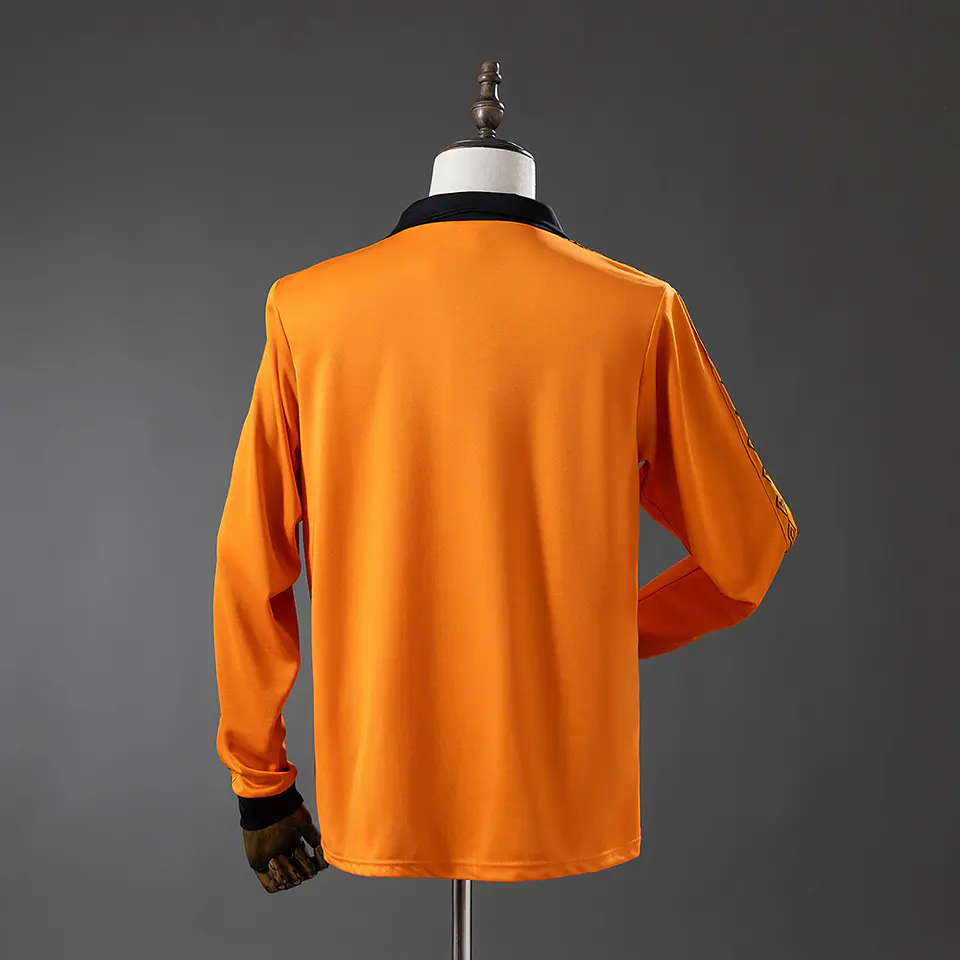 1979-82 Wolverhampton Wanderers Home Long Sleeve Jersey 2