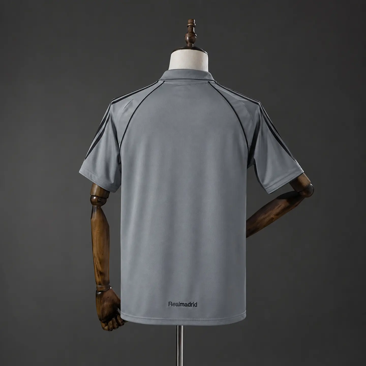 2005-06 Real Madrid Third Jersey 2