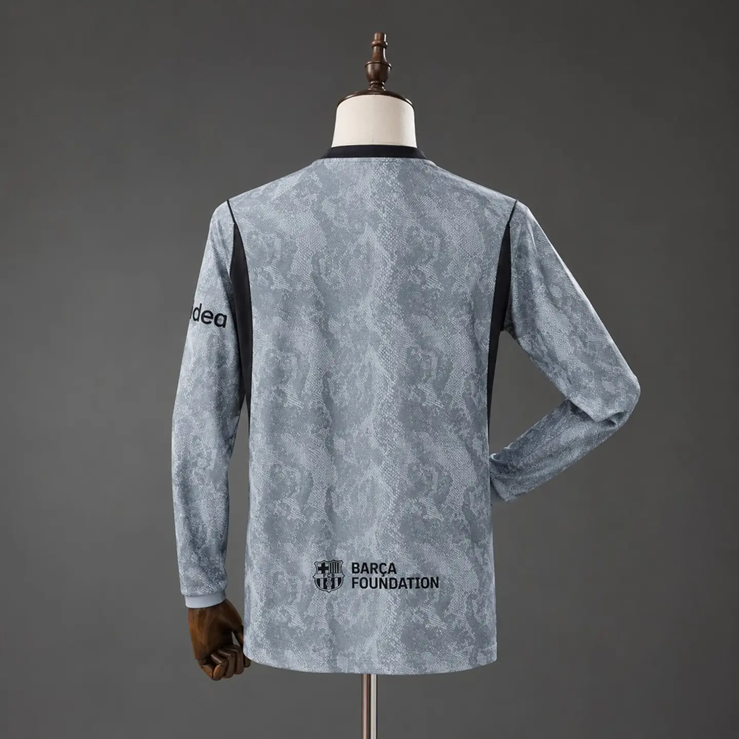 2026-27 Barcelona Grey Goalkeeper Long Sleeve Jersey 2