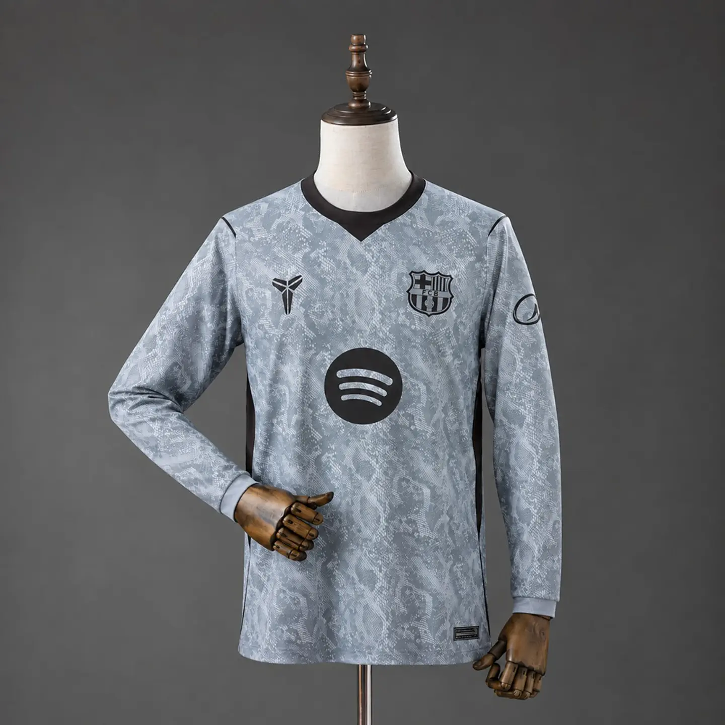 2026-27 Barcelona Grey Goalkeeper Long Sleeve Jersey 1