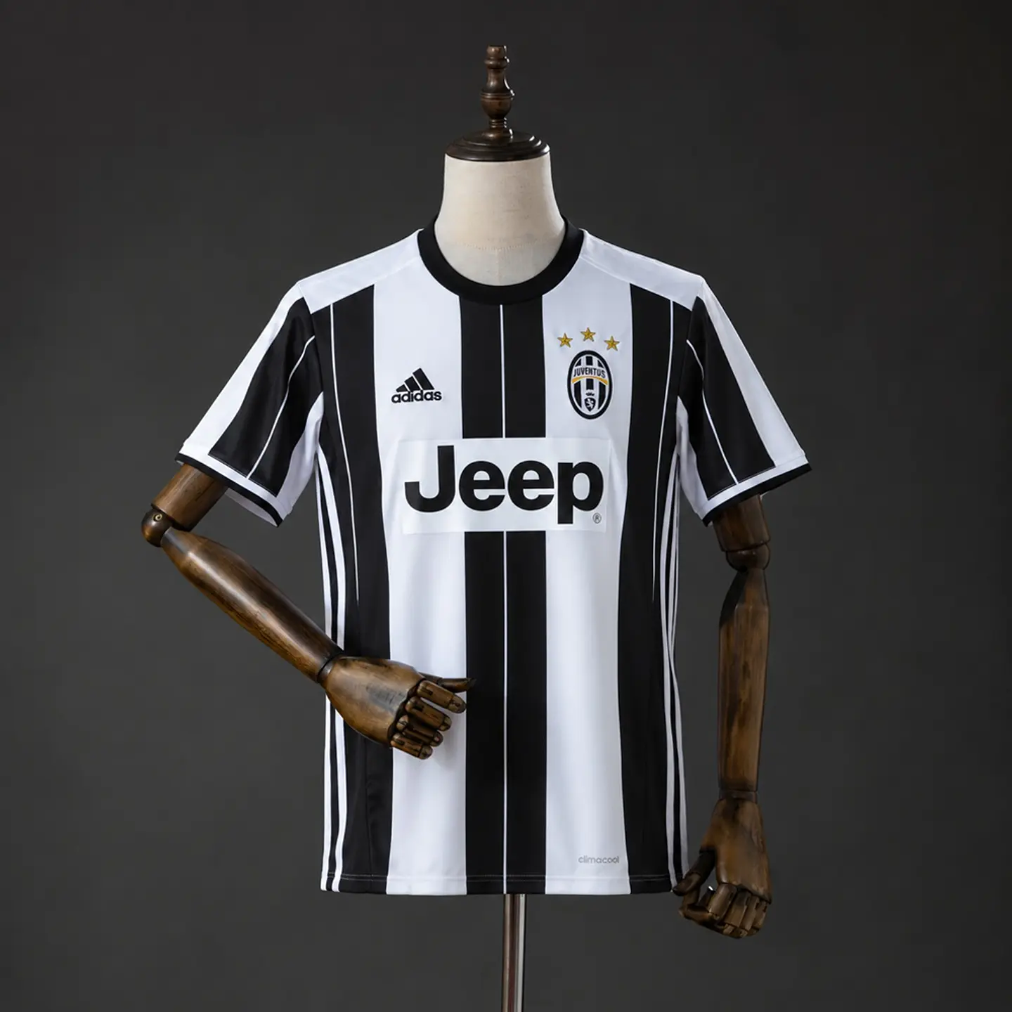 2016-17 Juventus Home Jersey 1