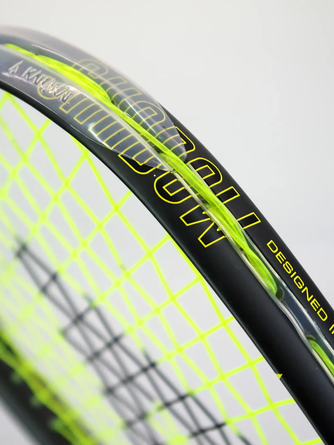 Raquete de Squash57 Karakal Core Shadow 155 2.1 6