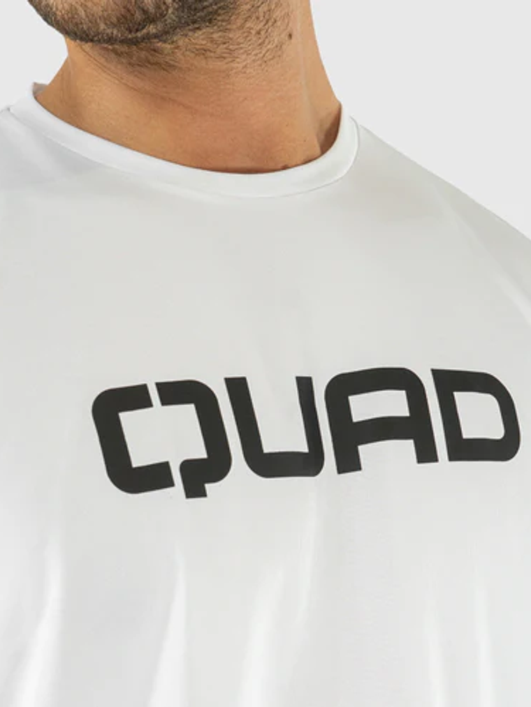 T-Shirt Essential da QUAD 9