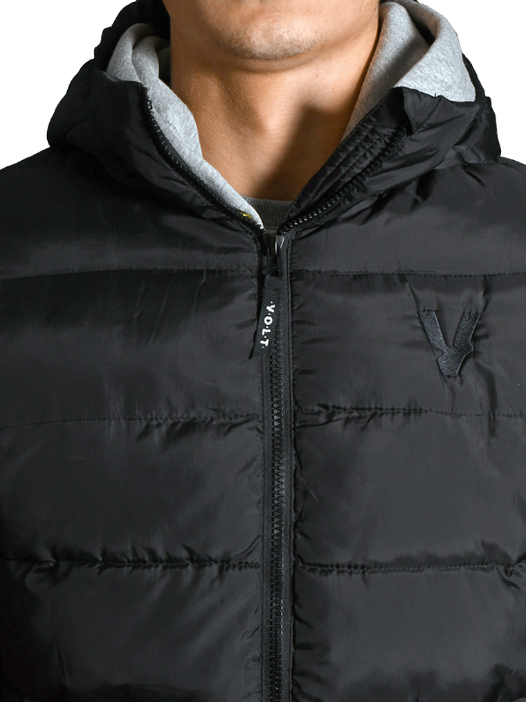 Casaco preto de penas da VOLT  4