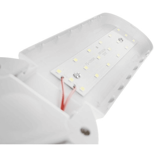 Lampada LED E27 220V 45W Branco F. 6000K c/ Abertura 3 Braços 3