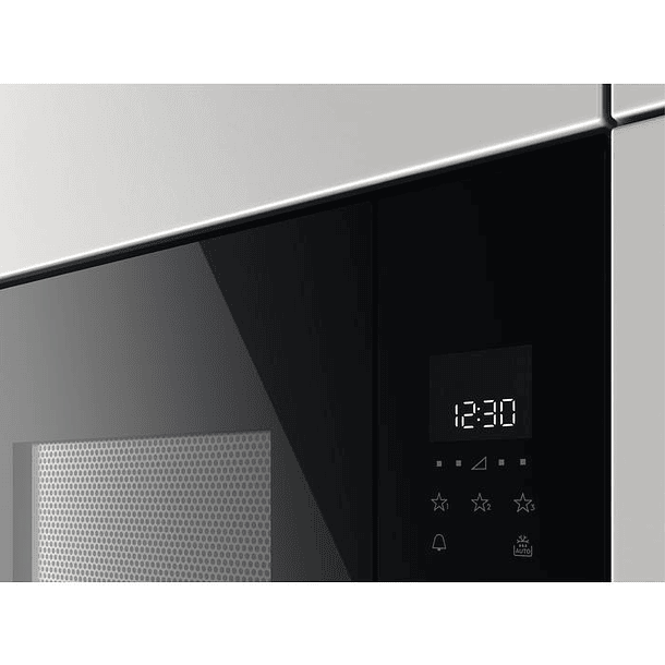 Microondas de Encastre 800W 17 ZMBN2SX (Preto/Inox) - ZANUSSI 4
