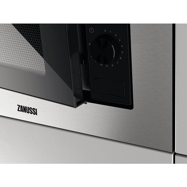 Microondas de Encastre 700W 17 ZMSN5SX (Inox) - ZANUSSI 3