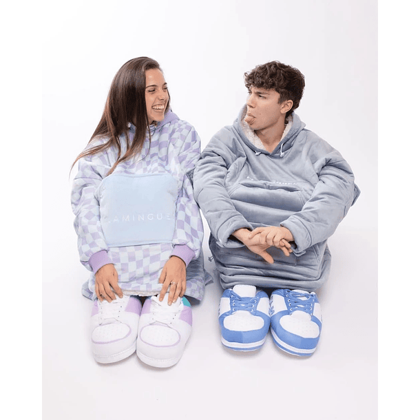 Cobertor Hagrid Cloud c/ Mangas e Bolso (Cinza) - FLAMINGUEO 3