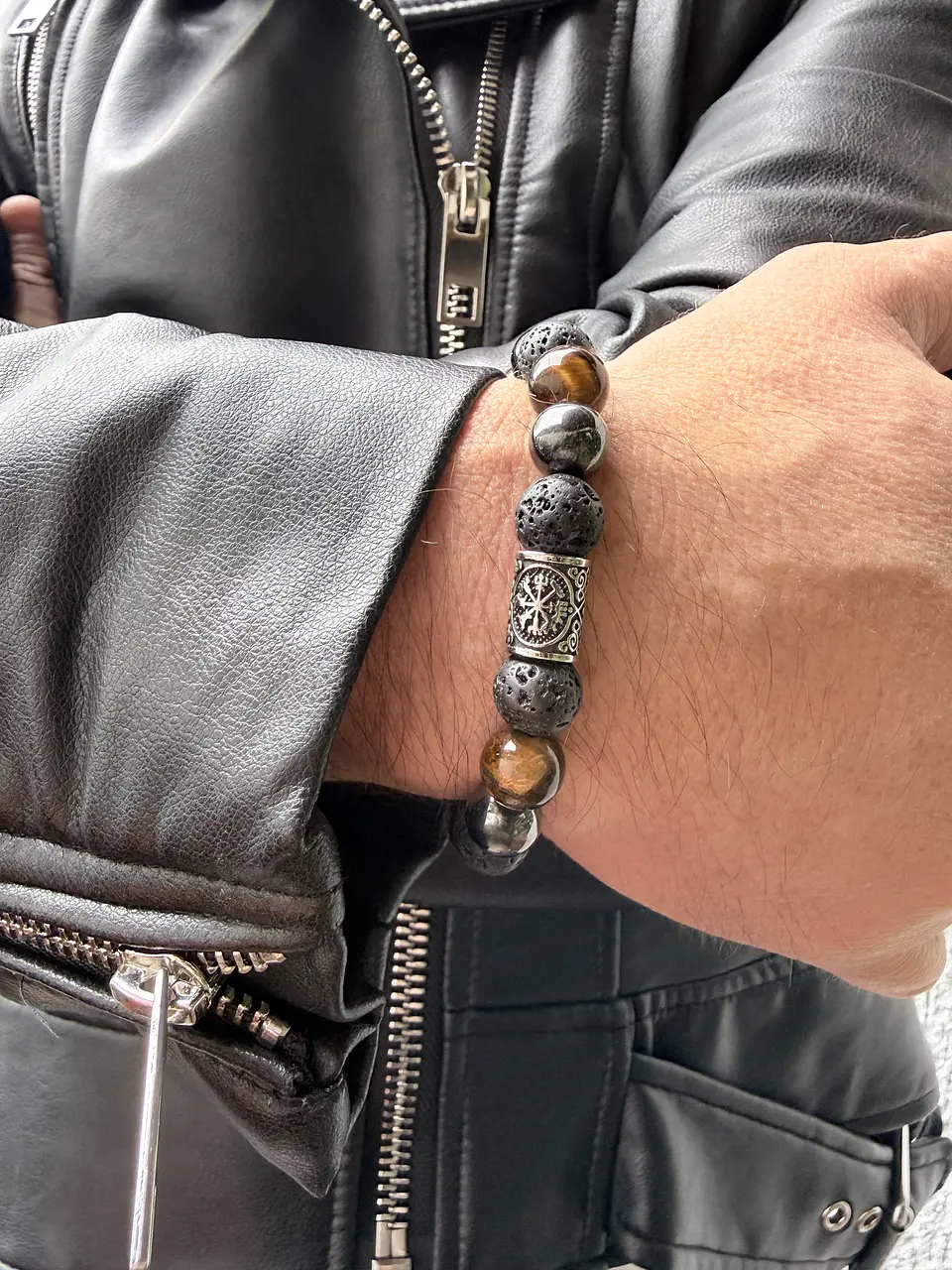 Pulsera Vegvísir - Stones 3
