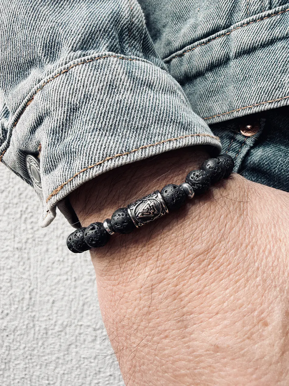Pulsera Valknut - Piedras Volcánicas 2