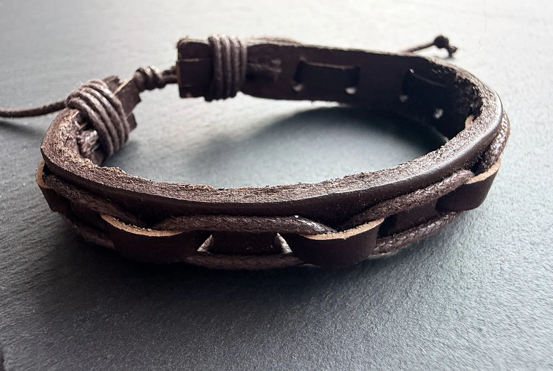 Pulsera Cuero Ivar - Café Moro 1