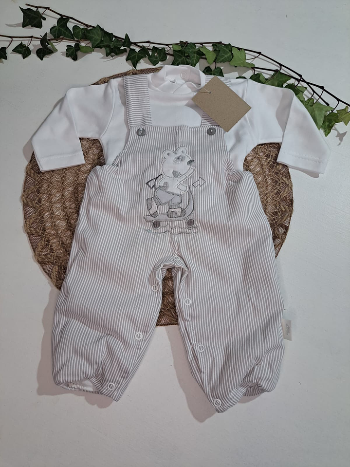 Jardineira com Camisola 1