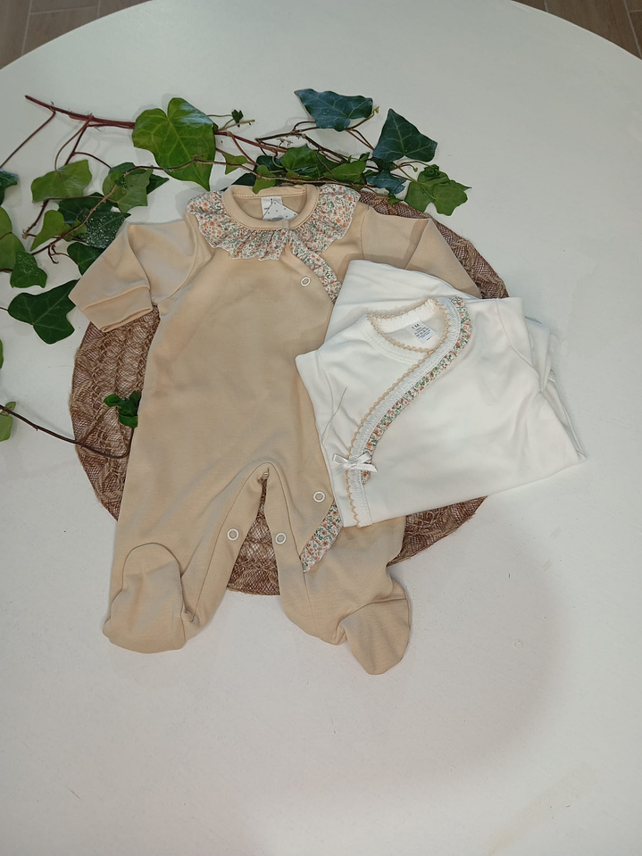 Babygrow camel com body e calcinha 1