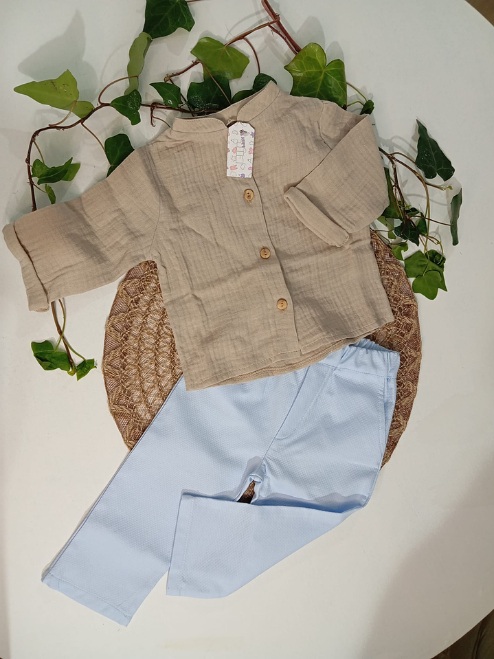 Conjunto menino azul/bege 6/12/18 meses  1