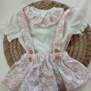 Fofo de menina com blusa