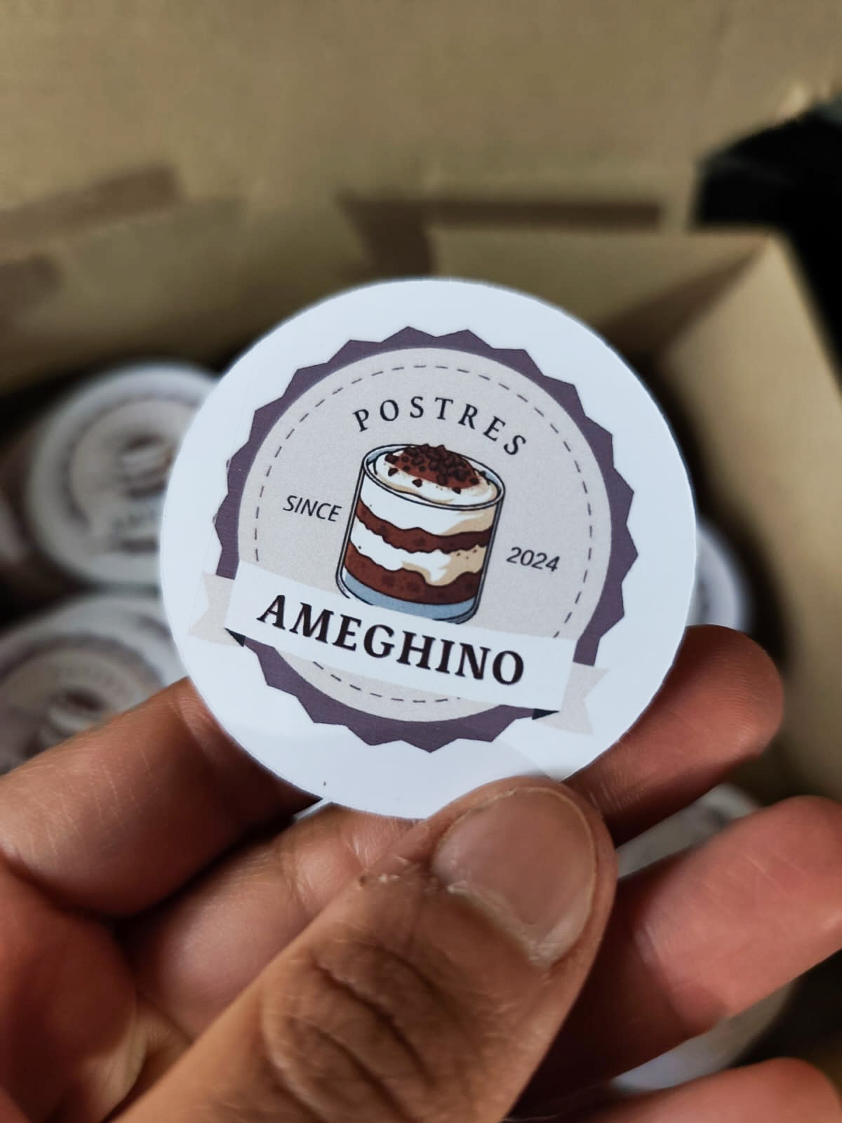 Stickers Etiquetas Autoadhesivas Personalizadas de 4x4 cm 2