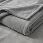 Cobija Flannel Térmica Antialérgica Gris Claro - Miniatura 4