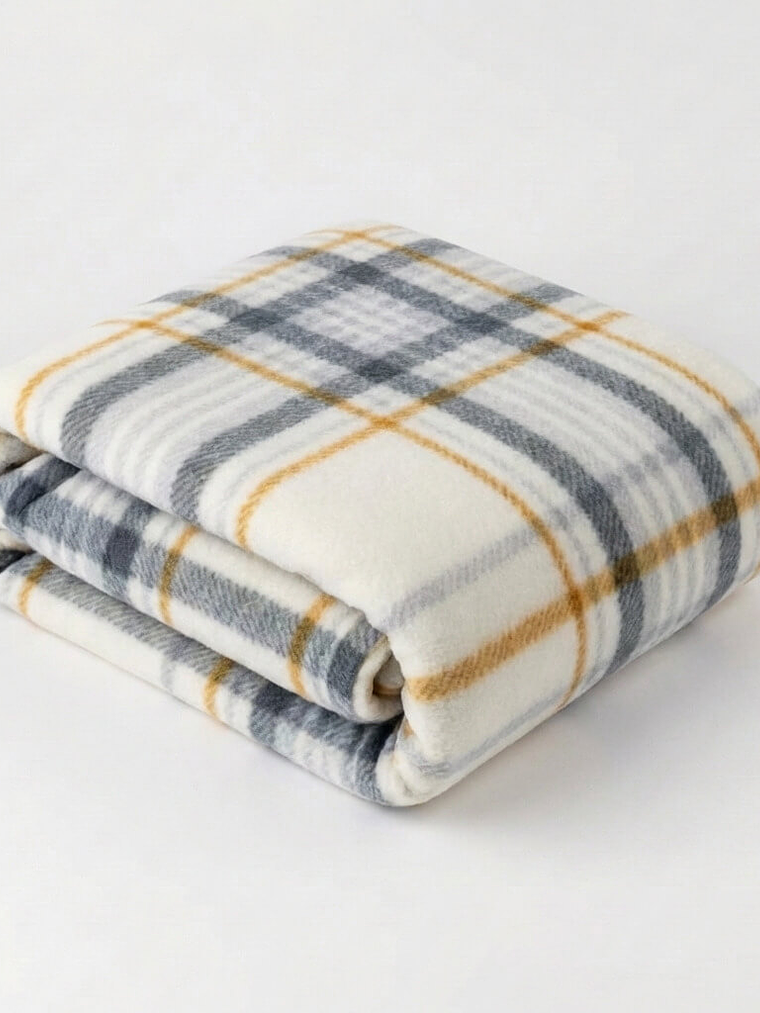 Cobija Estampada Dani Crema Cuadros Flannel Térmica 2