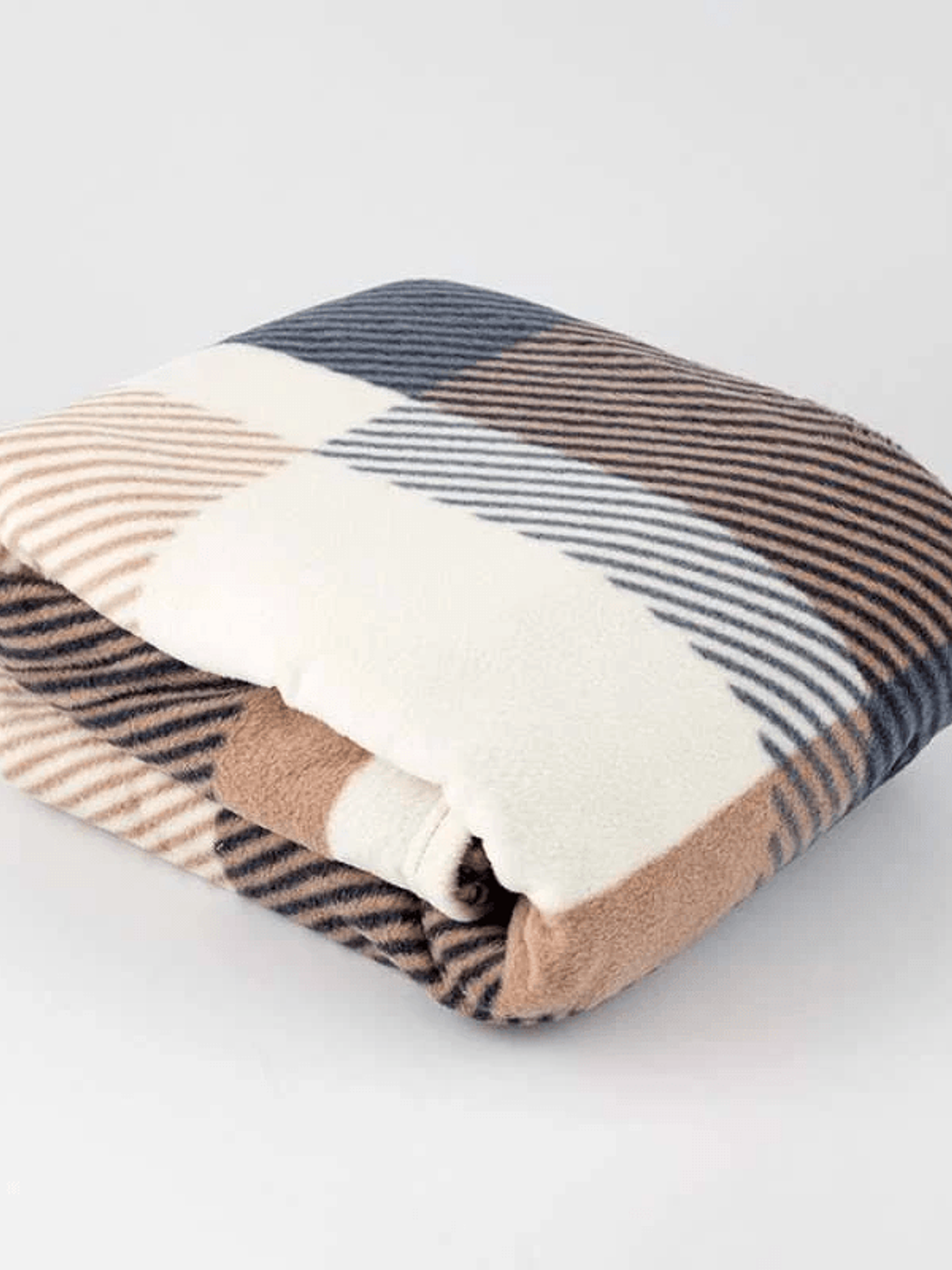 Cobija Estampada Dani Beige Cuadros Flannel Térmica 2
