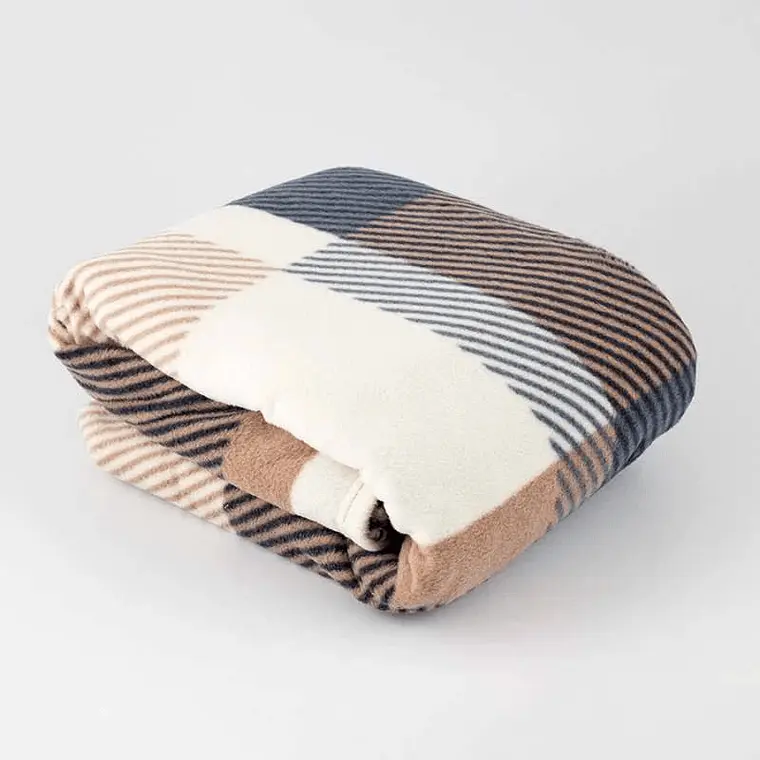 Cobija Estampada Dani Beige Cuadros Polar Térmica 2