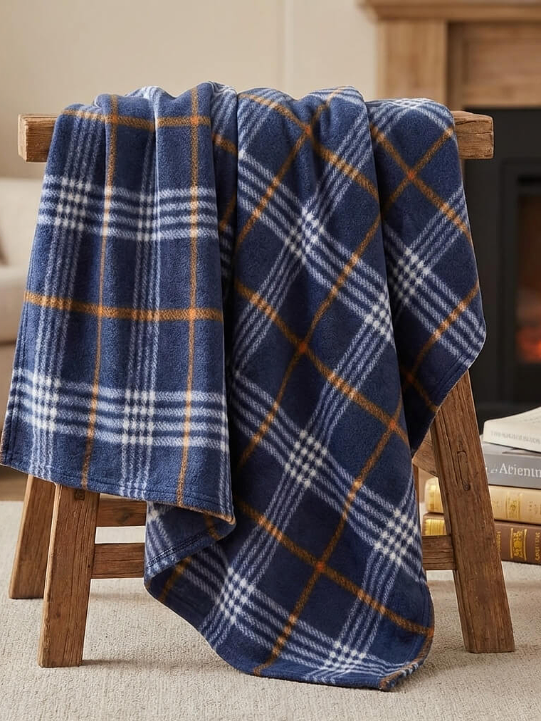 Cobija Estampada Dani Azul Marino Cuadros Flannel Térmica 2