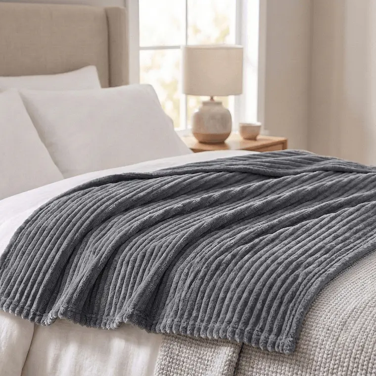 Cobija Flannel Térmica Antialérgica Gris Perla 1