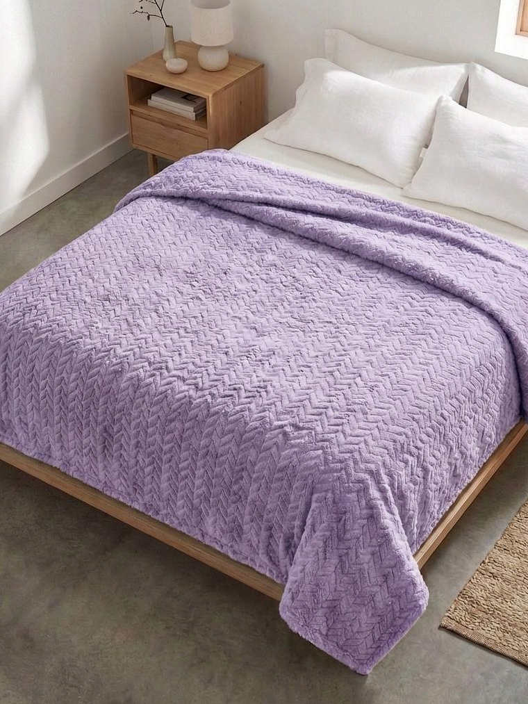 Cobija Relief Sólido Lila 2