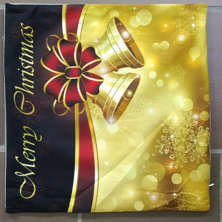 Funda de Cojín Navidad 50x50 – Campanas Doradas 1