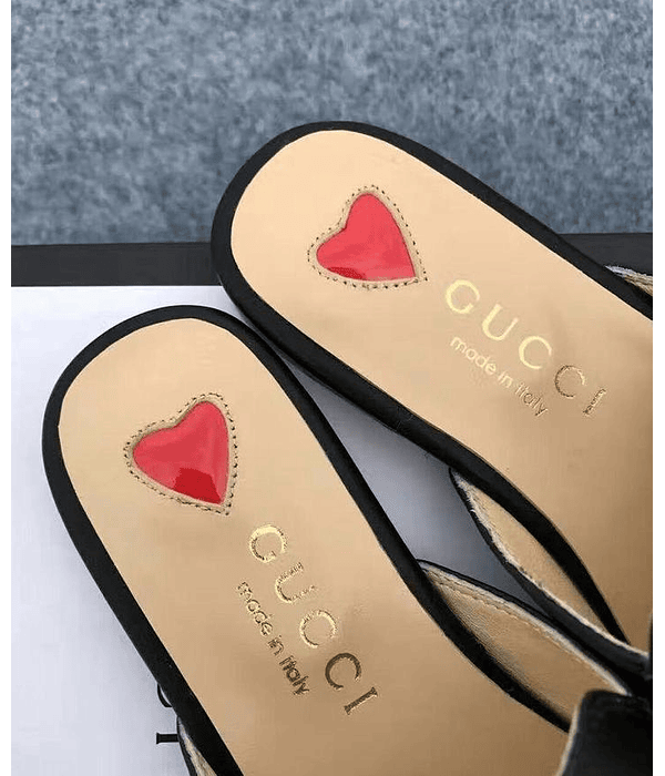 GUCCI - PANTOUFLES HOMME