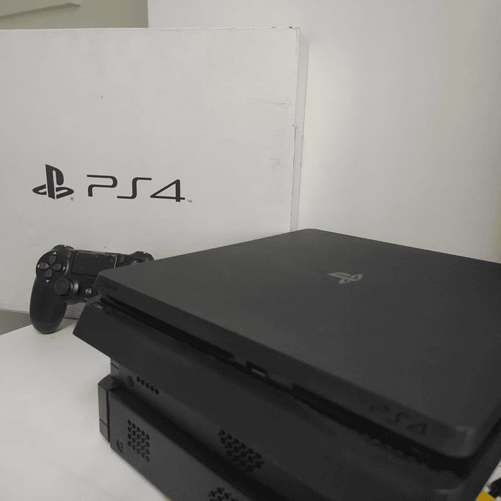 Playstation 4 Slim 500GB con 4 juegos - reacondicionado 1